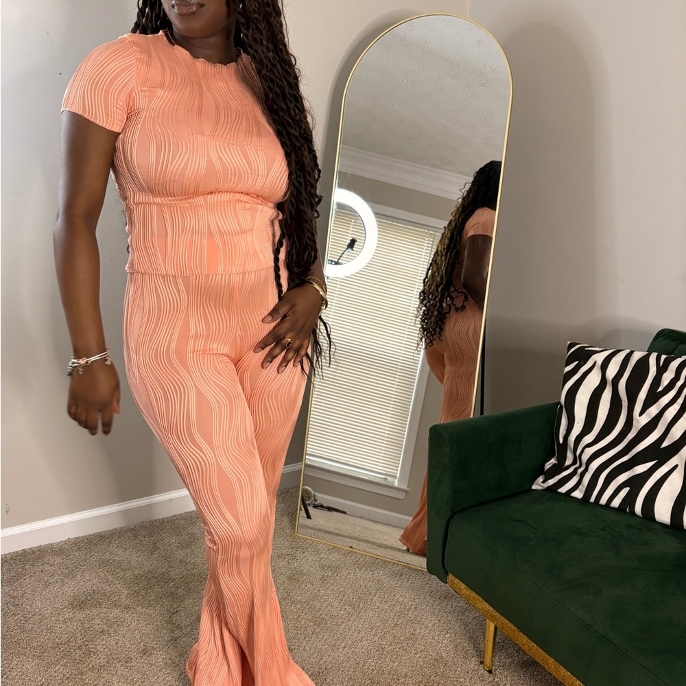 Elegant Peach Set